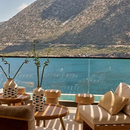 Ficus Seafront Villa, Eco Pool & Close To Beach, By Thinkvilla Villa