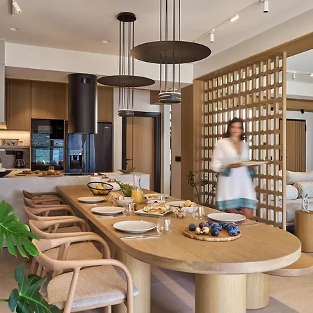 Ficus Seafront Villa, Eco Pool & Close To Beach, By Thinkvilla