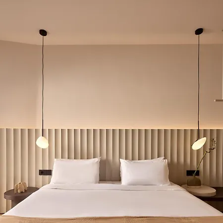 Ficus Seafront Villa, Eco Pool & Close To Beach, By Thinkvilla Bali (Crete)