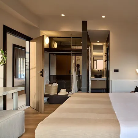 Ficus Seafront Villa, Eco Pool & Close To Beach, By Thinkvilla Bali (Crete)