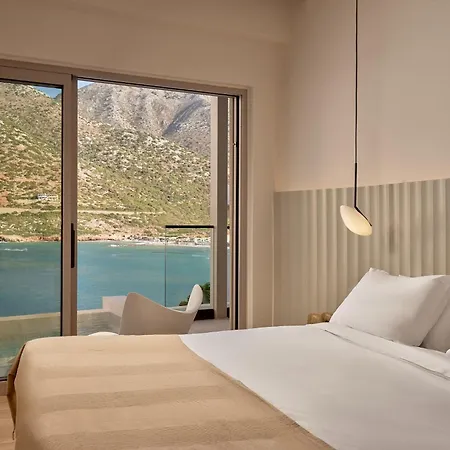Ficus Seafront Villa, Eco Pool & Close To Beach, By Thinkvilla * Bali (Crete)