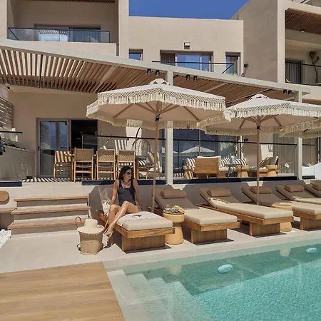 Villa Ficus Seafront Villa, Eco Pool & Close To Beach, By Thinkvilla