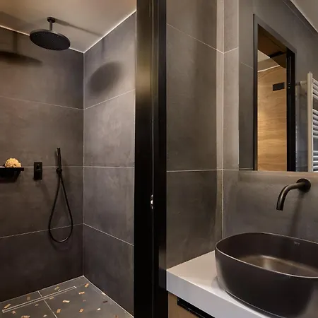 Ficus Seafront Villa, Eco Pool & Close To Beach, By Thinkvilla Villa Bali (Crete)